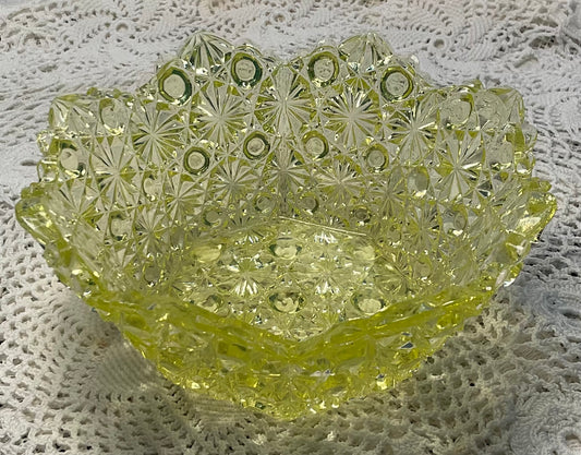 Vaseline Daisy & Button 5" Octagon Berry Bowl No. 88 by Elson Glass